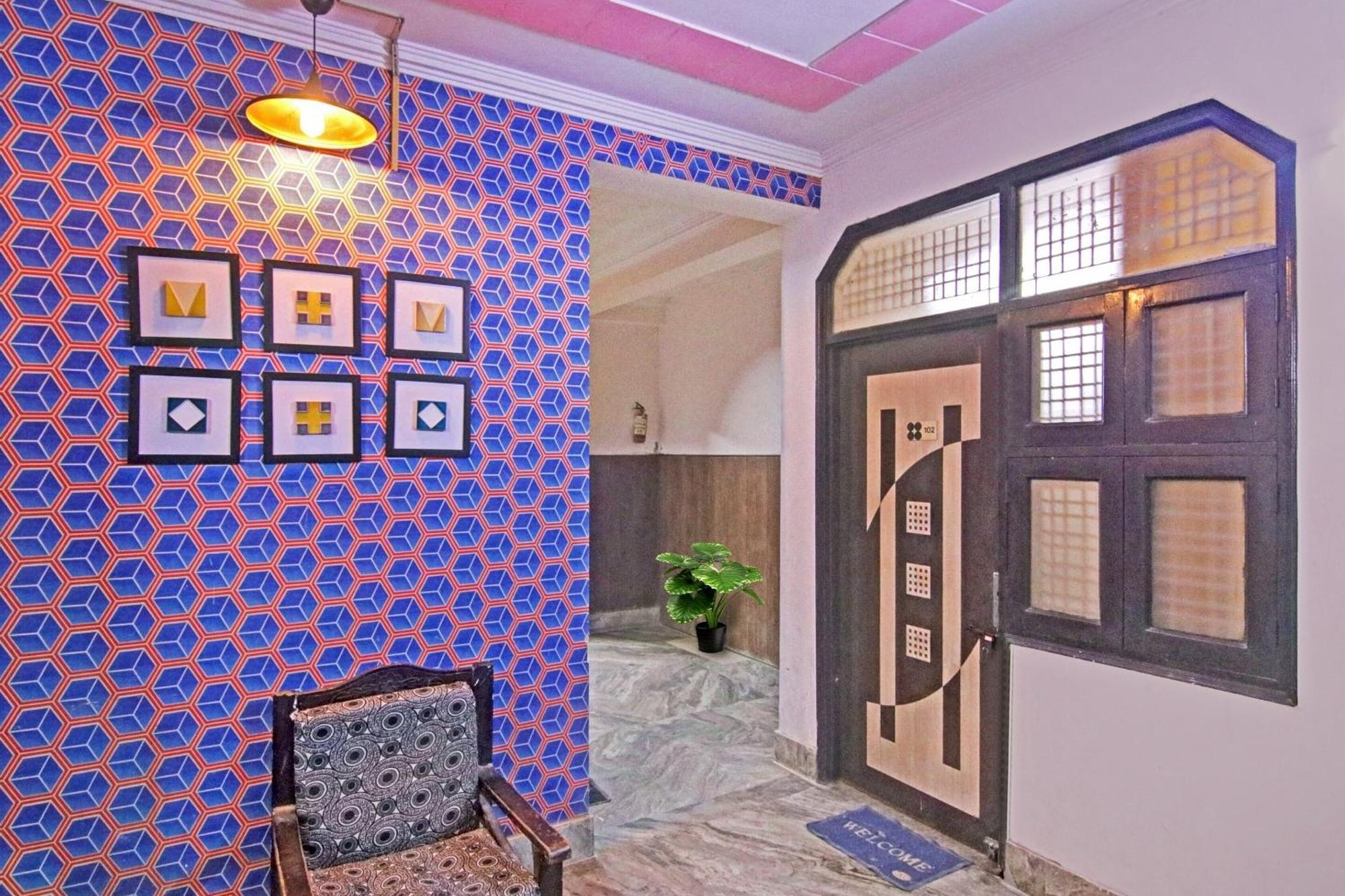 Flagship Hotel Decent Stay Near Pvr Vikaspuri Delhi Neu-Delhi Exterior foto
