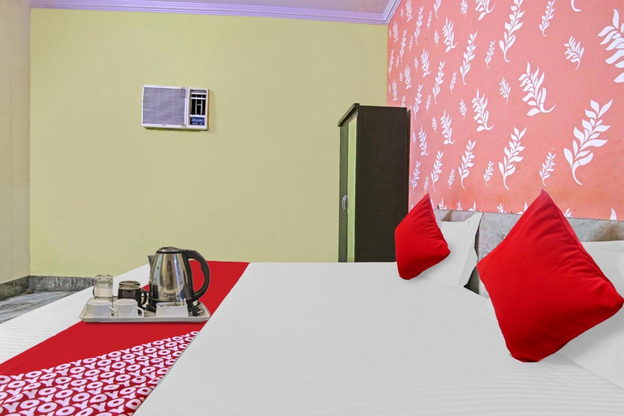 Flagship Hotel Decent Stay Near Pvr Vikaspuri Delhi Neu-Delhi Exterior foto